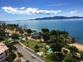 Seafront Studio The Strand, Townsville